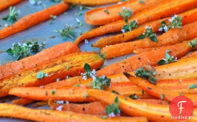 Pieczona Wiosenna Marchewka Z Kolendrą I Tymiankiem