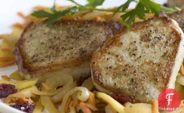 Wieprzowina Z Ciepłą Sałatką Jabłkowo-Marchewkową