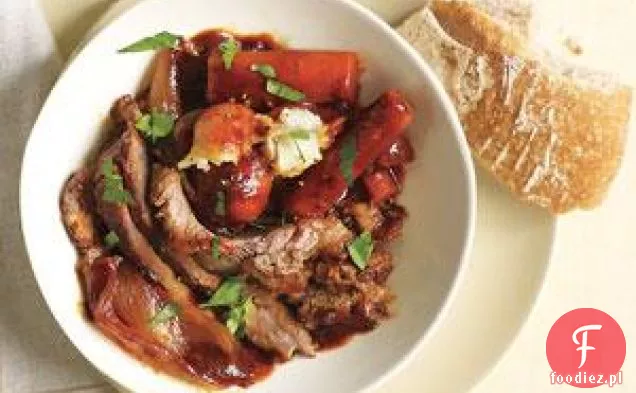 Wolnogrzewająca Kawa-duszony mostek z ziemniakami i marchewką