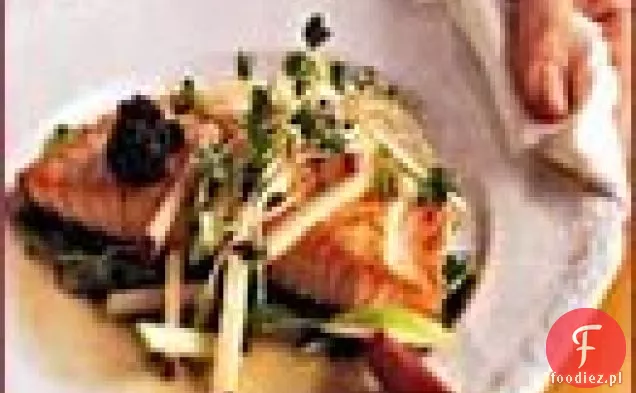 Pół wędzony łosoś Tourondela z bulionem jabłkowym