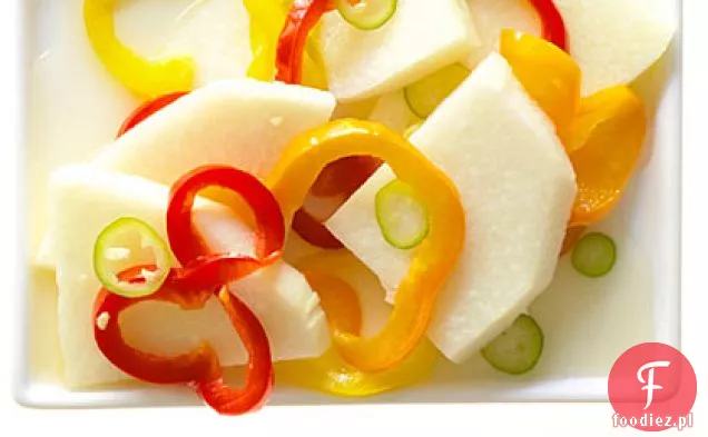 Marynowana Jicama, imbir i letnia papryka