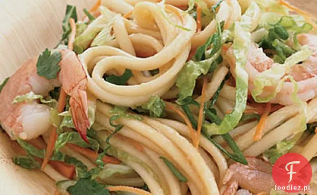 Sałatka z krewetkami i makaronem z sosem imbirowym
