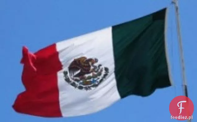 Rib-eye Tacos z konfiturą cebulową i chrzanowym Crème Fraîche