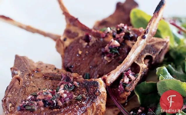 Grillowane kotlety jagnięce z dressingiem prowansalskim