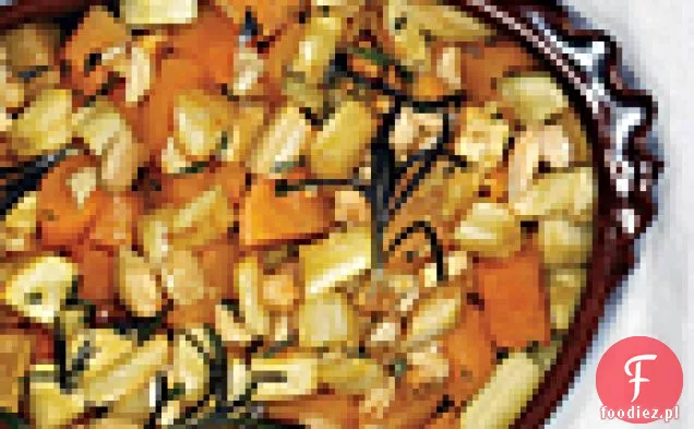 Pieczona dynia zimowa i pasternak z polewą syropu klonowego i migdałami Marcona