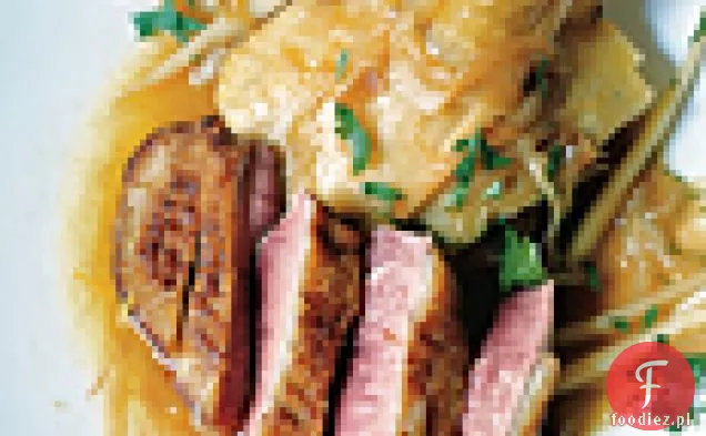 Duszone udka z kaczki i smażona pierś z kaczki