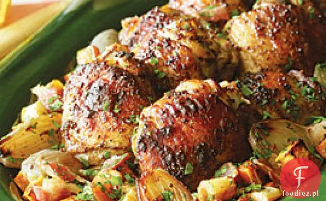 Polerowane Udka Z Kurczaka Z Prażonymi Słodkimi Ziemniakami I Pasternakiem