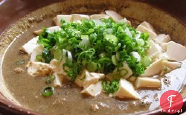 Japońskie country-Style Miso i tofu (Hiya Shiru)