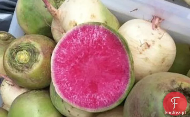 Arbuzowa Sałatka Z Rzodkiewki, Kolendry I Sera Feta