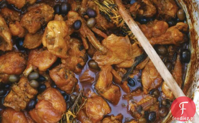 Gulasz z królika z oliwkami i rozmarynem