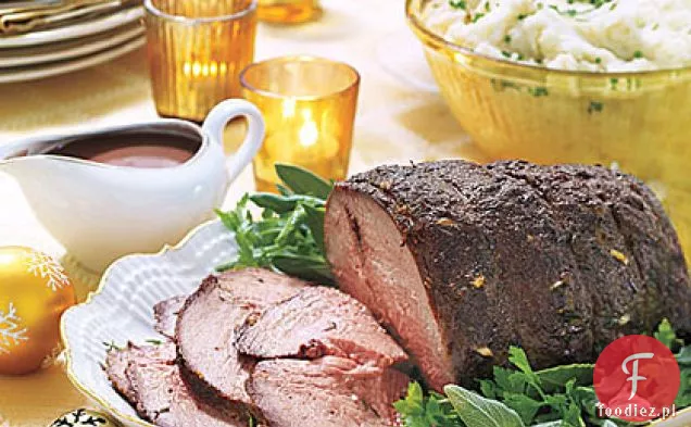 Pieczeń wołowa z sosem z czerwonego wina