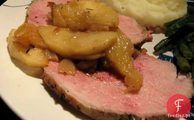 Zdrowe i pyszne: pieczeń wieprzowa en Cocotte z jabłkami i szalotką