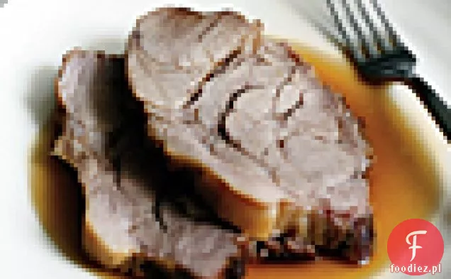 Pieczeń wieprzowa duszona z mlekiem i świeżymi ziołami (Maiale al Latte )
