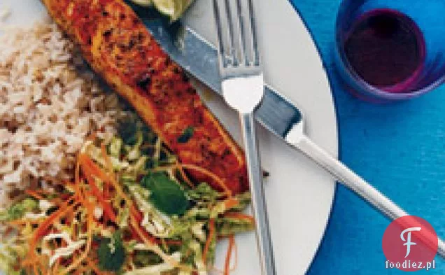 Curry Przetarty Łosoś Z Napa Slaw