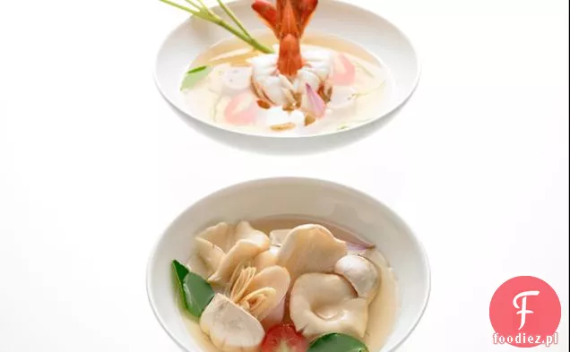 Zupa grzybowa przyprawiona i kwaśna (Tom Yam Hed)