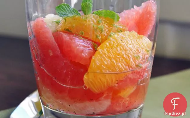 Sałatka Cytrusowa Z Syropem Z Trawy Cytrynowej