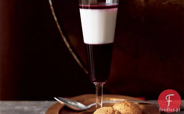 Paski fioletowe winogrona i Panna Cotta Parfait