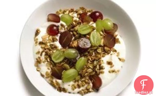 Jogurt Z Winogronami I Granolą