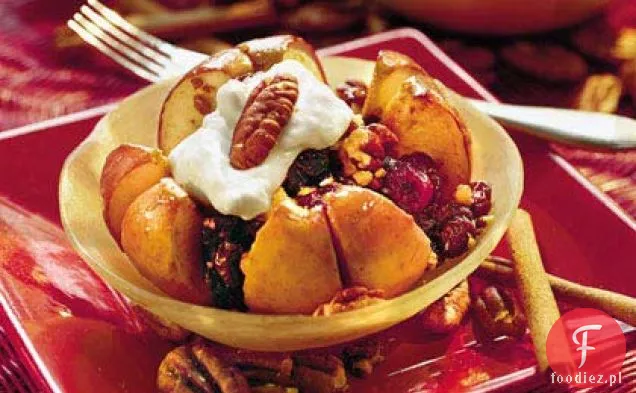 Pekan-i-suszone owoce pieczone jabłka