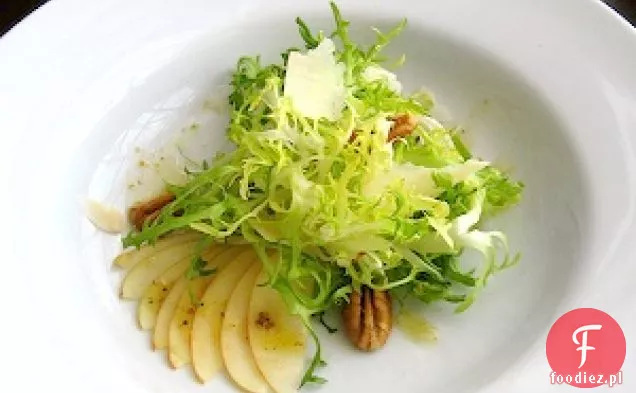 Sałatka Z Frisée, Jabłek I Parmezanu
