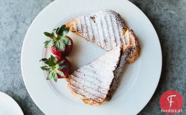 Grillowany Ser Z Mascarpone, Morelami I Czekoladą
