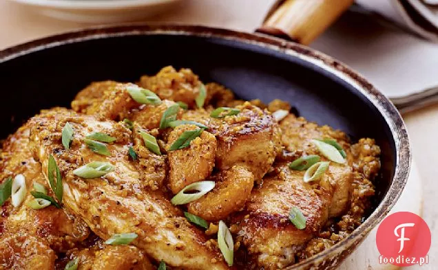 Curry migdałowe z kurczaka z morelami
