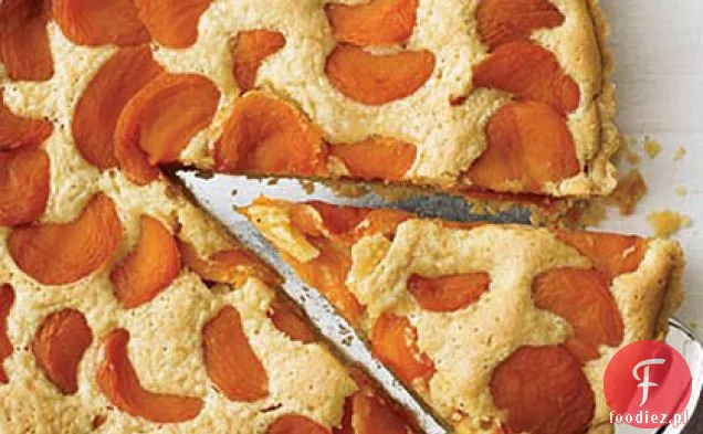 Tarta z morelami, migdałami i brązowym masłem