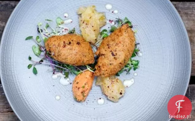 Krab Beignets Z Ognistym Jabłkowym Chutney