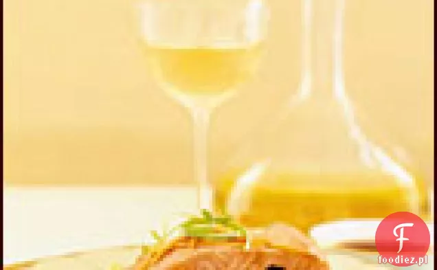 Łosoś imbirowy gotowany na parze z smażonym Bok Choy