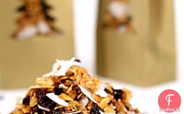 Granola wiśniowo-migdałowo-kokosowa
