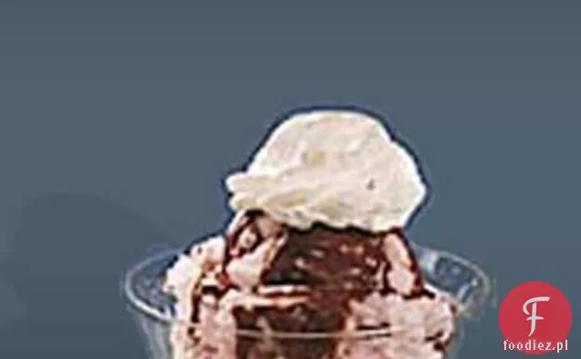 Cherry Cordial Sundae