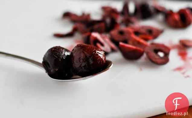 Pełnoziarniste Cherry Vanilla Bean Pancakes With Vanilla Bean Glaze