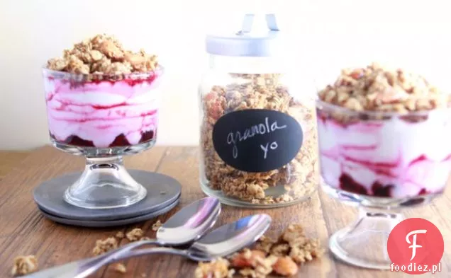 Domowa Granola Kokosowo-Migdałowa
