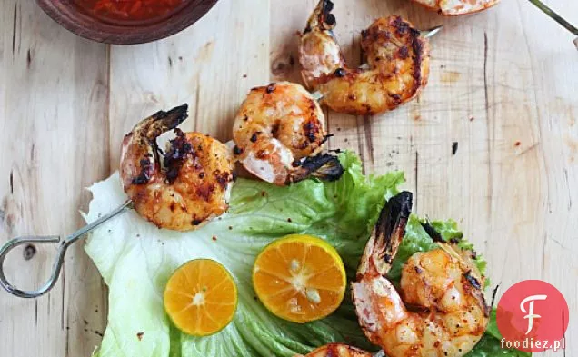 Trawa cytrynowa i krewetki grillowane Sriracha
