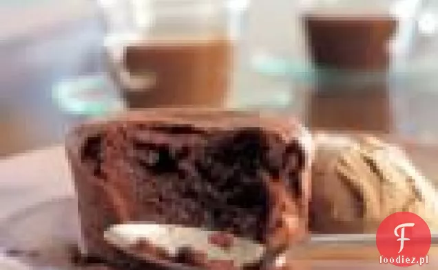 Miękkie ciasto czekoladowe z lodami Espresso