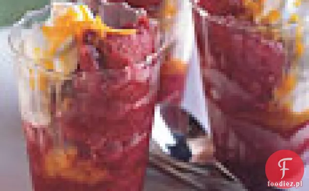 Granita żurawinowa z bitą śmietaną pomarańczową