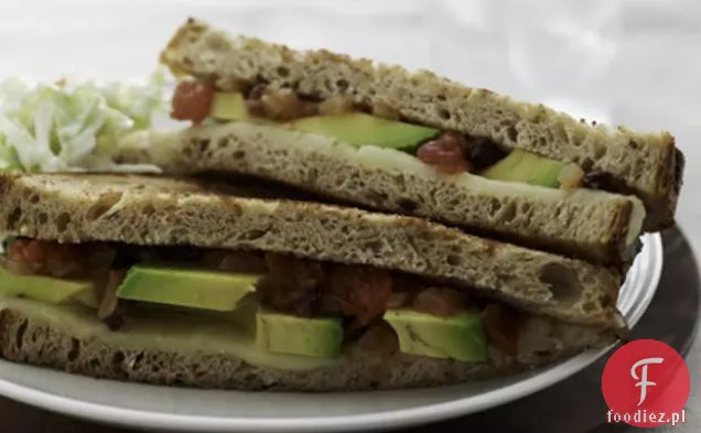 Lite Grillowany Ser Z Chutneyem Pomidorowym I Surówką