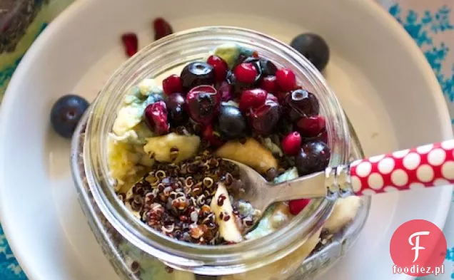 Owoce I Jajka Quinoa Śniadanie Parfaits