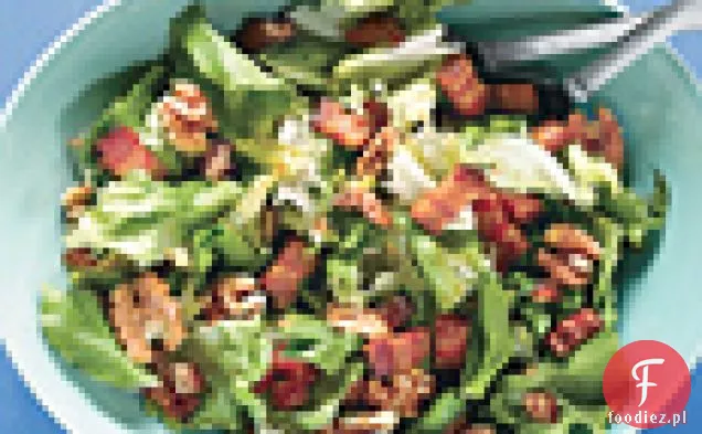 Escarole z boczkiem, daktylami i ciepłym winegretem orzechowym