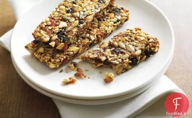 Owocowo-orzechowe batony śniadaniowe