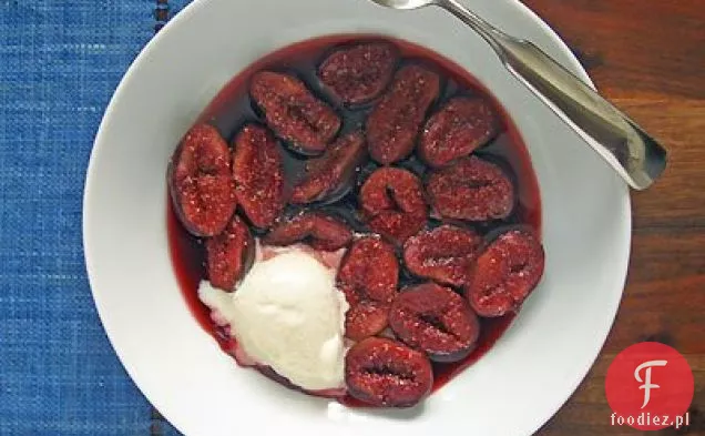Lambrusco-gotowane figi z lodami waniliowymi