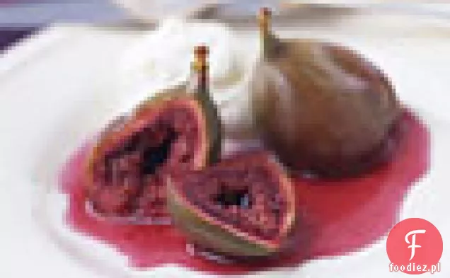 Pieczone figi z Grand Marnier i bitą śmietaną