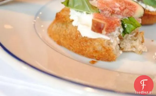 Figi, Kozi Ser I Prosciutto Crostini