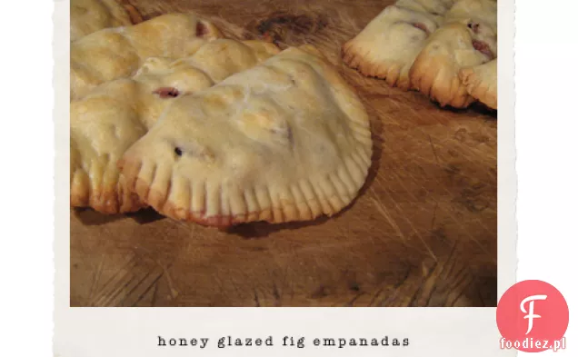 Muy Bueno Honey Glazed Figi Empanadas