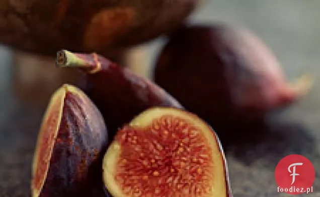 Figi smażone na zieleni z orzechami laskowymi