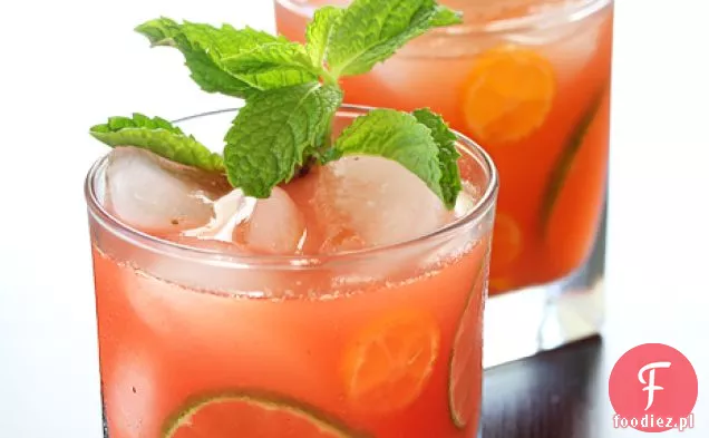 Truskawka I Kumkwat Caipirinha