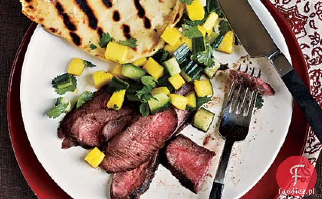 Grillowany stek ze świeżą salsą Mango