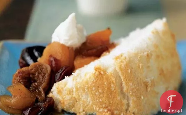 Angel Food Cake With Fall Fruit kompot