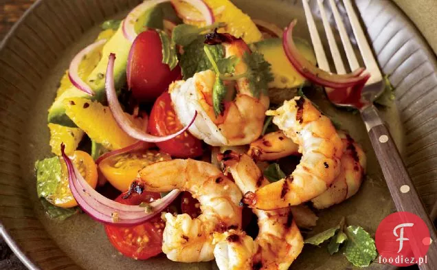 Grillowane krewetki z sałatką z awokado i pomarańczy mamy