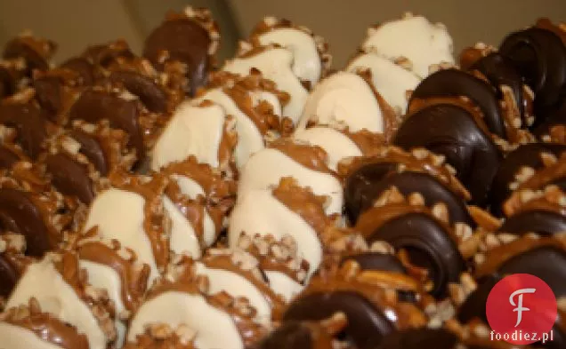 Praline Bundt Cake